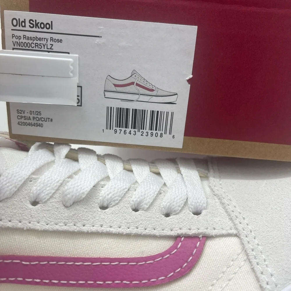 Vans WMNS Old Skool
Pop Raspberry Rose Sneakers 
VN000CR5YLZ
 Cream Pink Low-Top - Picture 14 of 16